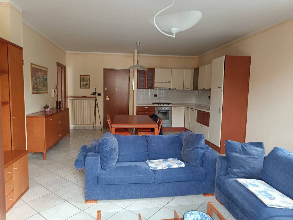 Salone - Two-room apartment via Barge, 9, Paesana - photo 3