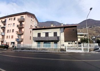 Facciata - Shop via Stelvio, 450, Montagna in Valtellina - photo 1