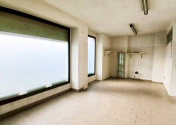 Interno non residenziale - Shop via Stelvio, 450, Montagna in Valtellina - photo 4