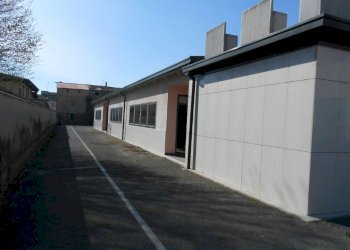 DSCN0109 - Locale Commerciale strada provinciale Strada Provinciale 415 Paullese, 19, Madignano - foto 11