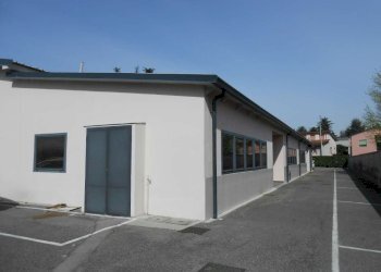 DSCN0177 - Locale Commerciale strada provinciale Strada Provinciale 415 Paullese, 19, Madignano - foto 16