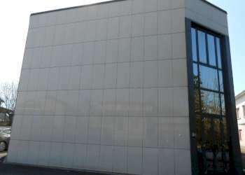 DSCN0101 - Locale Commerciale strada provinciale Strada Provinciale 415 Paullese, 19, Madignano - foto 16