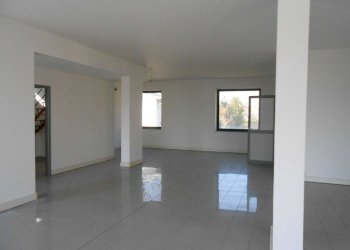 DSCN0085 - Locale Commerciale strada provinciale Strada Provinciale 415 Paullese, 19, Madignano - foto 12