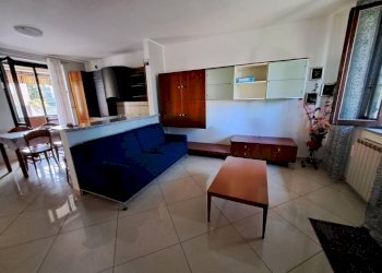 Soggiorno - Villa a Schiera via Asiago, 133, Caronno Pertusella - foto 6