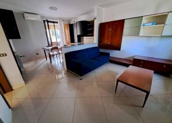 Soggiorno - Villa a Schiera via Asiago, 133, Caronno Pertusella - foto 7