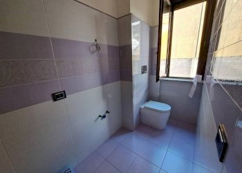 Bagno - Villa a Schiera via Asiago, 133, Caronno Pertusella - foto 25