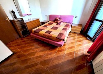 Camera da letto - Villa a Schiera via Asiago, 133, Caronno Pertusella - foto 36