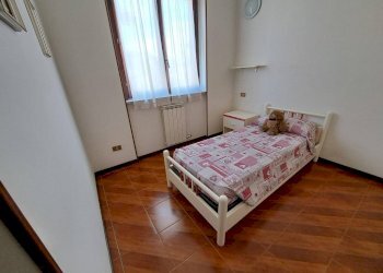 Camera da letto - Villa a Schiera via Asiago, 133, Caronno Pertusella - foto 41