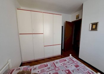 Camera da letto - Villa a Schiera via Asiago, 133, Caronno Pertusella - foto 42