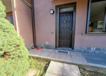 Ingresso - Terraced Villa via Asiago, 133, Caronno Pertusella - photo 2