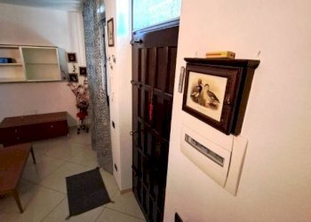 Ingresso - Terraced Villa via Asiago, 133, Caronno Pertusella - photo 3