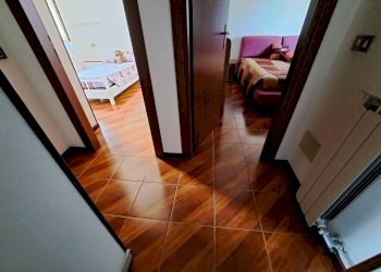 Disimpegno - Terraced Villa via Asiago, 133, Caronno Pertusella - photo 30