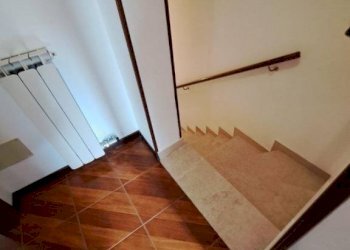 Disimpegno - Terraced Villa via Asiago, 133, Caronno Pertusella - photo 31