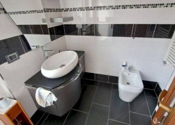 Bagno - Terraced Villa via Asiago, 133, Caronno Pertusella - photo 46