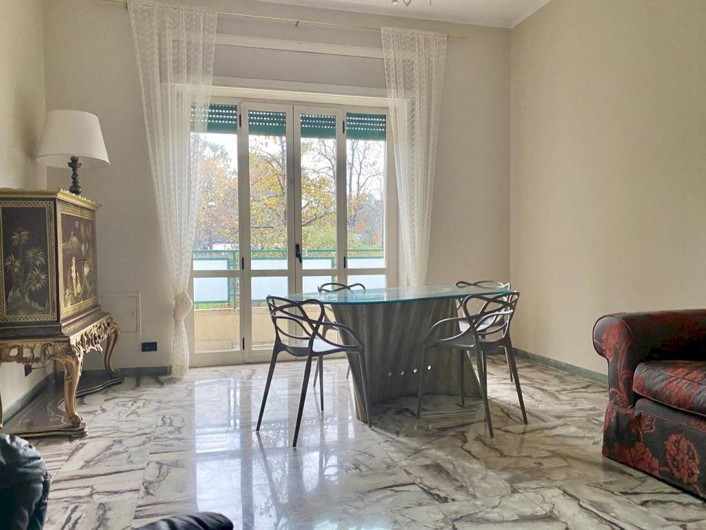 Salone - Quadrilocale Giardini Pubblici Indro Montanelli, Milano - foto 1