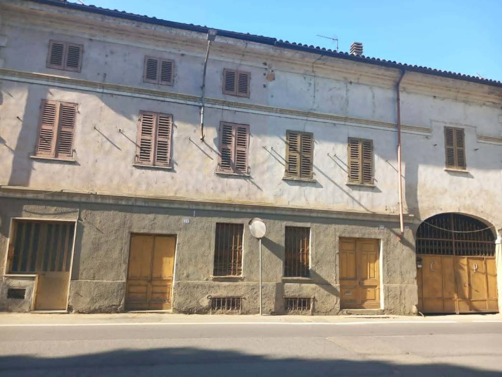 Facciata - Rustico via Vittorio Emanuele II, Castelnuovo Belbo - foto 1