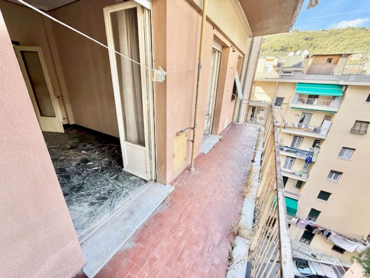 appartamento piano alto con balconata in vendita g - Three-room apartment via Stefanina Moro, Genova (neighborhood Quezzi) - photo 3