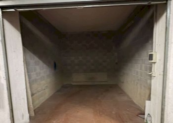 IMG_7344 - Box via Gino capponi, 51 R, Genova (zona Sestri Ponente) - foto 7