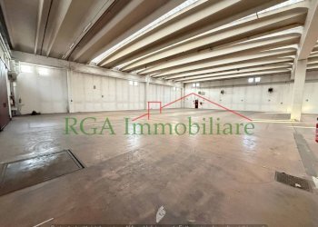 Interno non residenziale - Capannone via Vittorio Veneto, Presezzo - foto 4