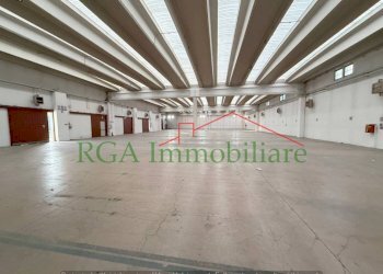 Interno non residenziale - Capannone via Vittorio Veneto, Presezzo - foto 8