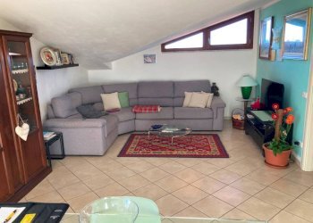 Salone - Appartamento via Flavio Torello Baracchini, 47, Massa - foto 15