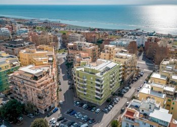 Vista - Quadrilocale via Calvi, Roma (zona Lido di Ostia) - foto 1