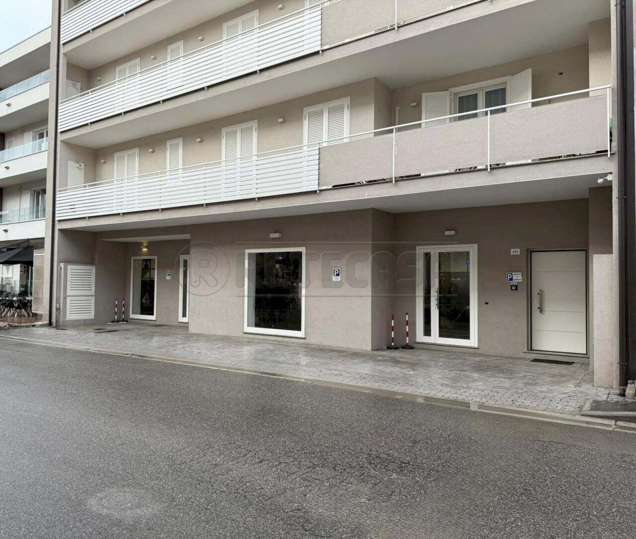 WhatsApp Image 2026-01-09 at 16.23.191.jpeg - Locale Commerciale Via Raffaele Musone, Marcianise - foto 3