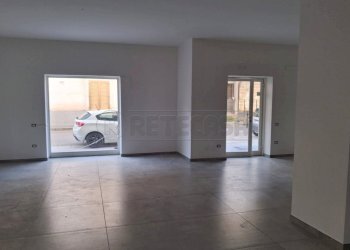 WhatsApp Image 2026-02-02 at 11.26.06 (2).jpeg - Commercial Premises Via Raffaele Musone, Marcianise - photo 5