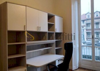 camera da letto - Quadrilocale Corso Duca degli Abruzzi 62, Torino (zona Crocetta) - foto 2