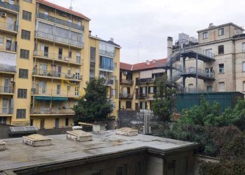 balcone - Quadrilocale Corso Duca degli Abruzzi 62, Torino (zona Crocetta) - foto 8