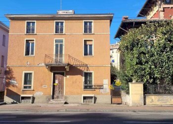 20260112_115915.jpg - Villa Trifamiliare Viale della Villetta 5, Parma - foto 1