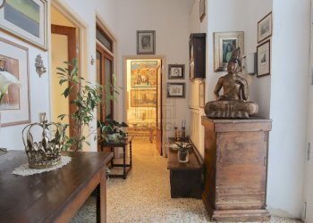 vendesi casa colonica con giardino lucca IMG_8921. - Casa indipendente Via della Santissima Annunziata 531, Lucca - foto 4