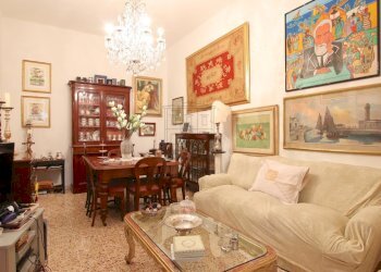 vendesi casa colonica con giardino lucca IMG_8918. - Casa indipendente Via della Santissima Annunziata 531, Lucca - foto 7