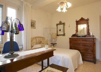 vendesi casa colonica con giardino lucca IMG_8897. - Casa indipendente Via della Santissima Annunziata 531, Lucca - foto 16