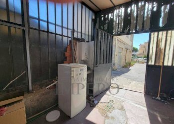 Immagine WhatsApp 2025-07-29 ore 11.24.26_77d02f3a - Magazzino Strada Statale 1 35, Camporosso - foto 24