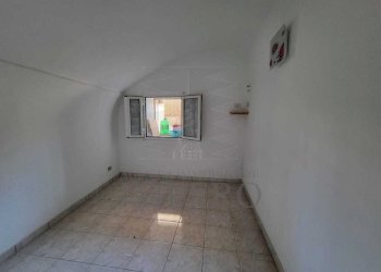 Immagine WhatsApp 2025-07-29 ore 11.24.28_5ad783fc - Magazzino Strada Statale 1 35, Camporosso - foto 30