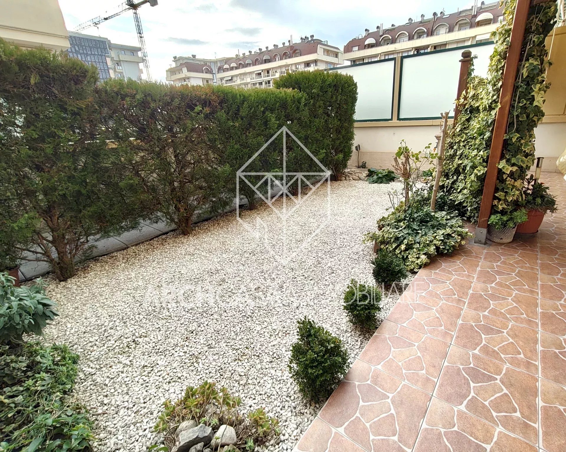 giardino - Trilocale Corso Francia, Cuneo (zona Donatello) - foto 2