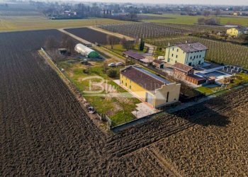 Four-room apartment Campogalliano - photo 8