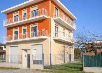 Quadrilocale Via Ugo Foscolo, La Loggia - foto 1