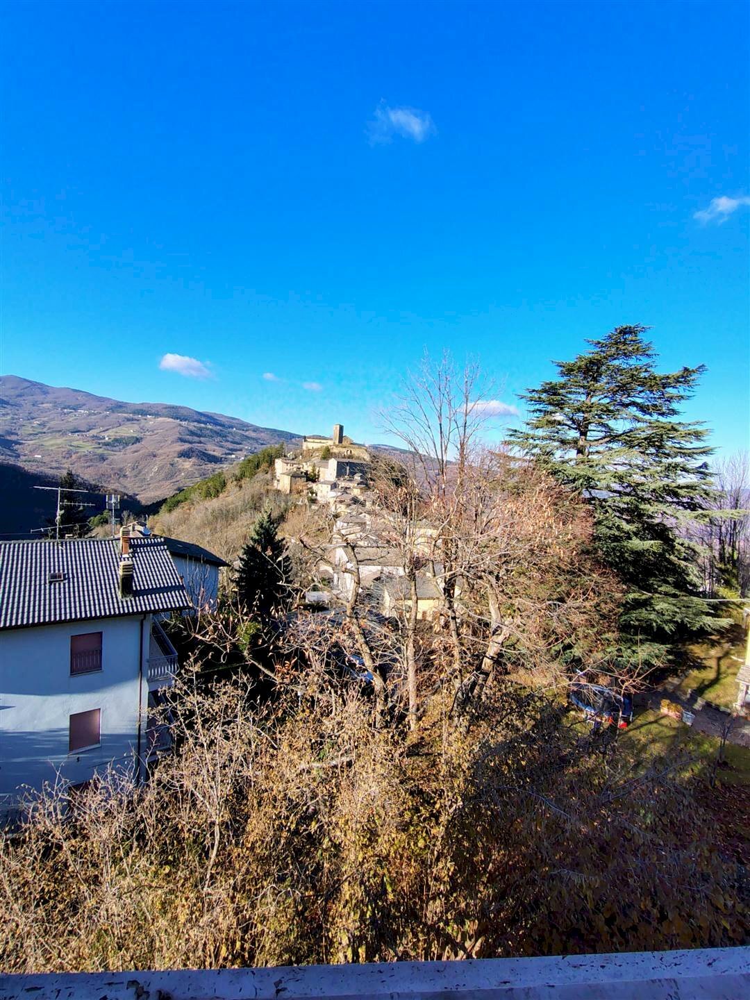 Three-room apartment Montecreto - photo 1