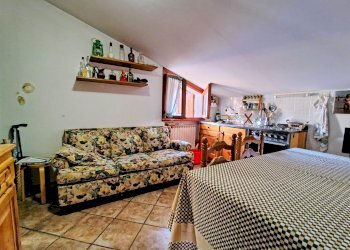 Trilocale Montecreto - foto 2