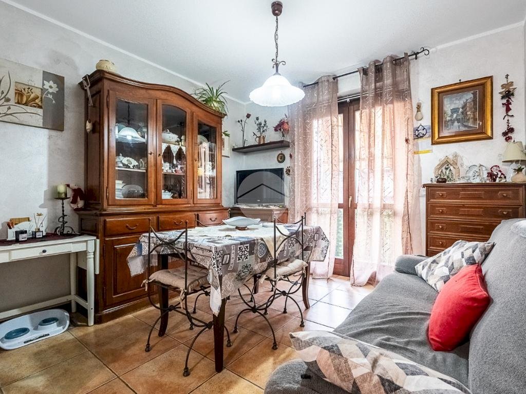 Three-room apartment Via General Cantore, Collegno - photo 2