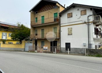 Casa semi indipendente Via casale, Ivrea - foto 1