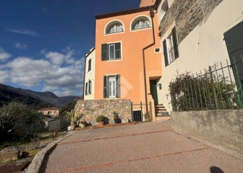 Three-room apartment Via Giuseppe Agnese, Calice Ligure - photo 5