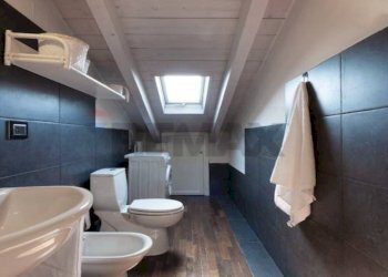 One-room apartment Via Dell' Arsenale, 41 
 Centro, Torino (neighborhood Centro) - photo 4