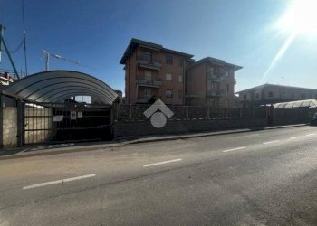 Box Via L. Einaudi, Carmagnola - foto 2