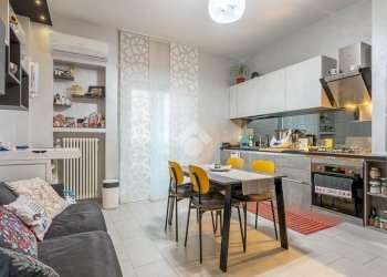 Bilocale Via C. Battisti, Collegno - foto 1