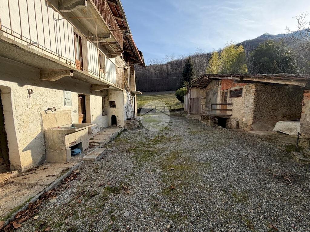 Semi-detached house Via Lungaserra, Barge - photo 2