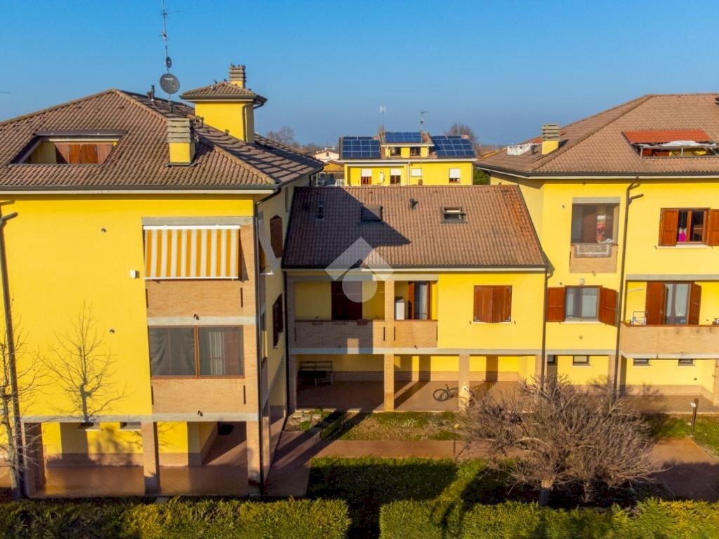 Trilocale Via Alpi, Cadelbosco di Sopra - foto 1