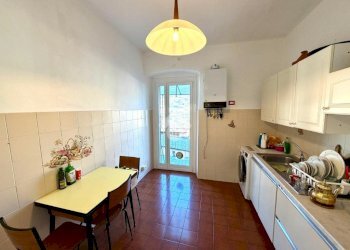 Trilocale Vico Viani, Genova (zona Rivarolo) - foto 1